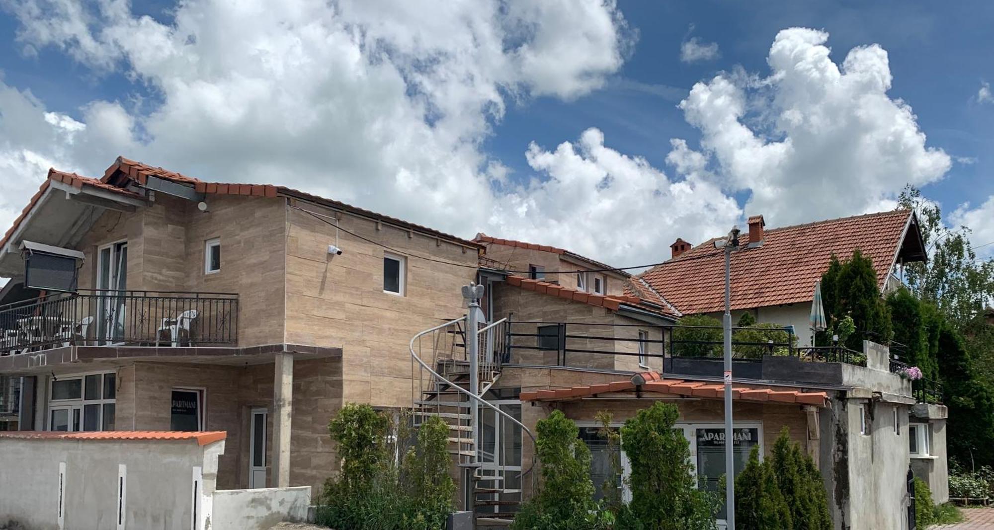 Apartmani & Restoran -S O K O- Sjenica Kültér fotó