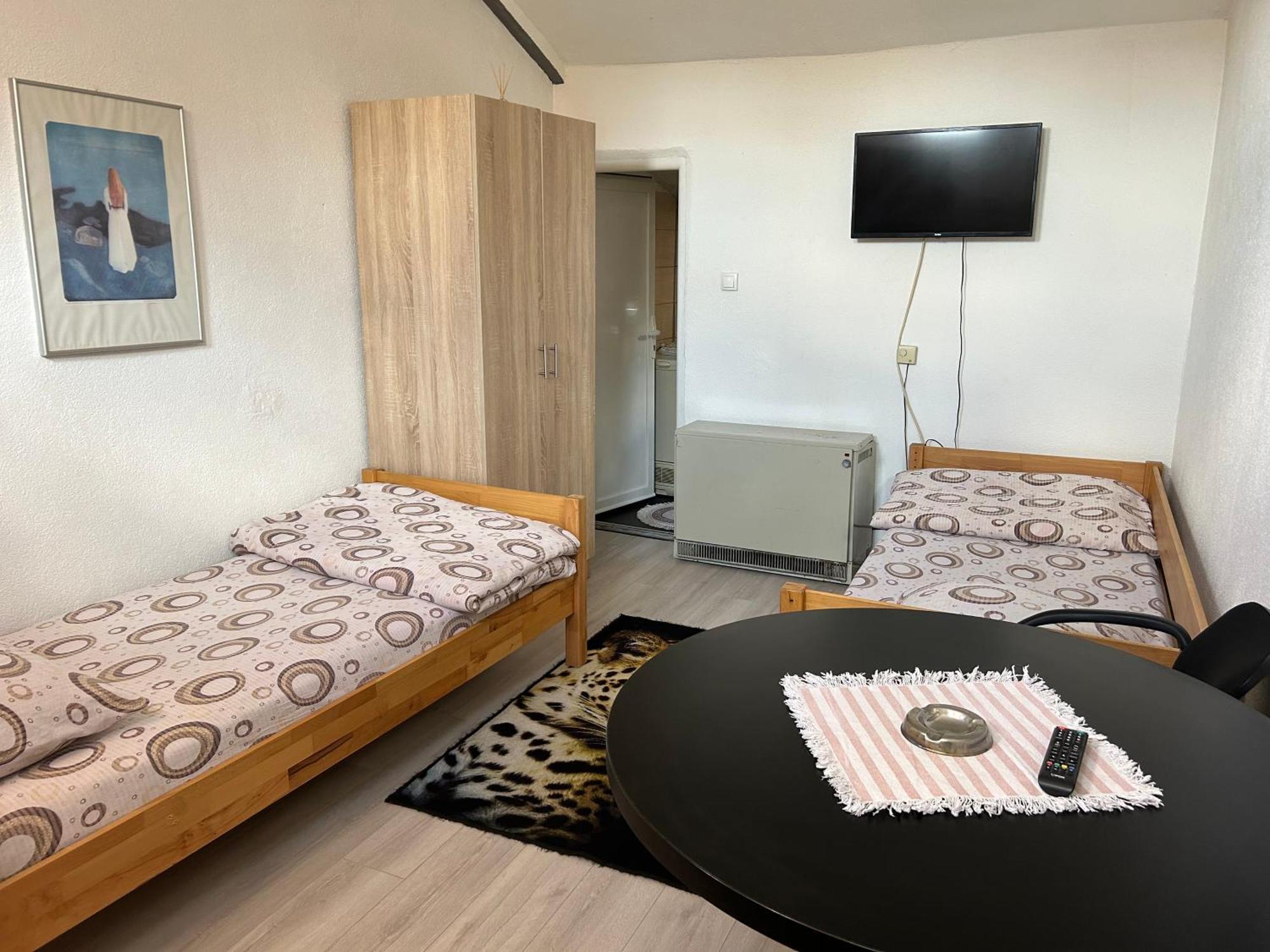 Apartmani & Restoran -S O K O- Sjenica Kültér fotó